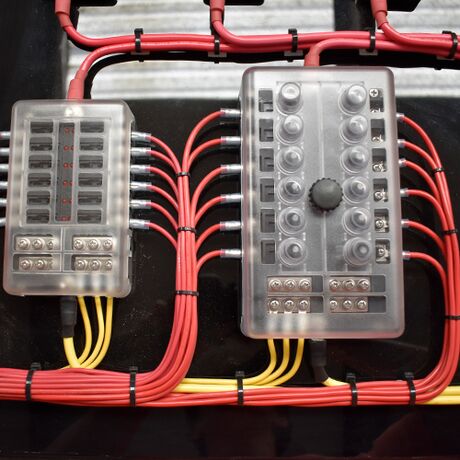 Ασφαλειοθηκη Push-Button με Μπαρα Αρνητικων